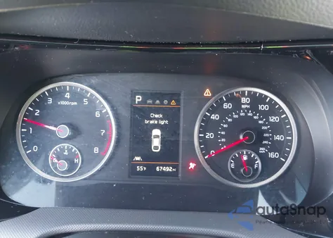 2022 Kia K5 Lxs z USA, uszkodzony, nr VIN 5XXG14J27NG150583